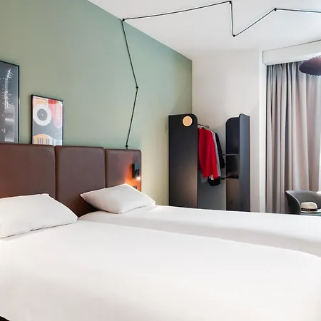 Ibis Centre Hotell 3*