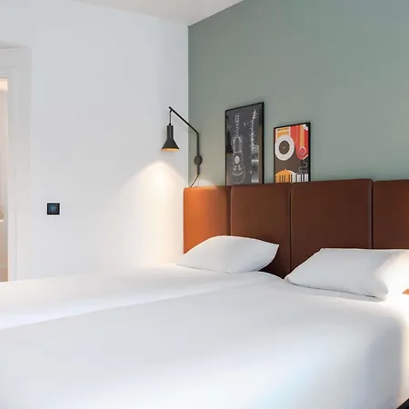 Ibis Centre 3*